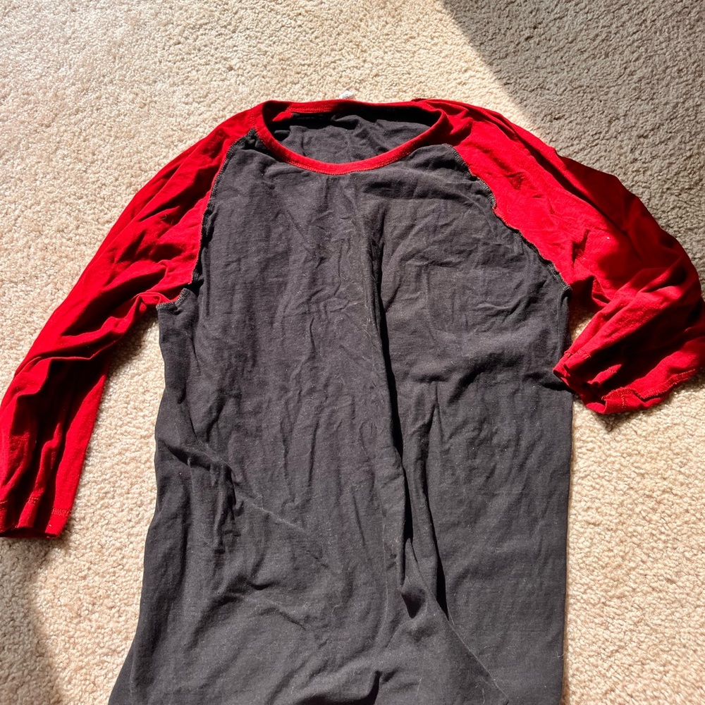 Amazon Quarter sleeve shirt